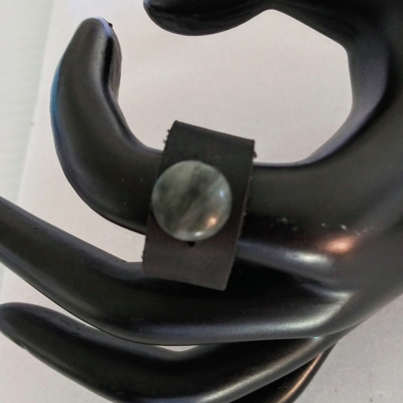 Leather band w Green Jasper - Picture 6 of 8